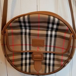 VINTAGE Burberry crossbody bag